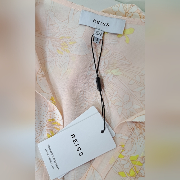 Reiss Carlotta Short Flutter Sleeve Dress in Blush Size US 4 - Picture 14 of 16